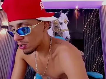 Stripchat Live Sex Cam of the_knights_of_the_night