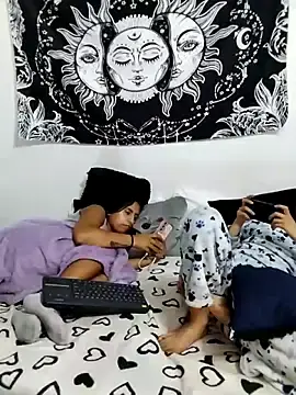 Stripchat Sex Chat of emily_n_abby