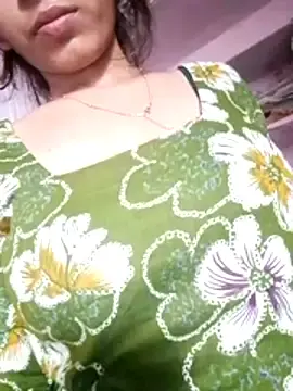 Stripchat Live Sex Cam of Khushi_baby_32