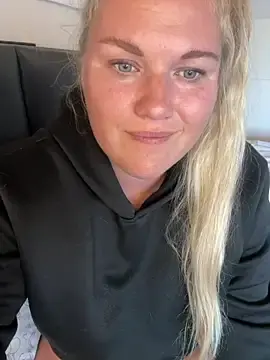 Stripchat Live Porn of Jolina_Juice