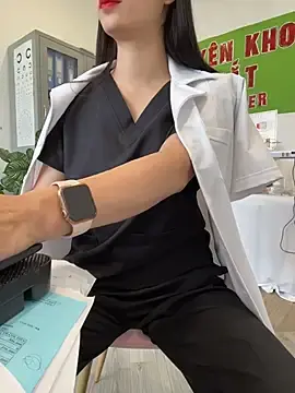 Stripchat Live Porn of Sneaky_Cumshoot