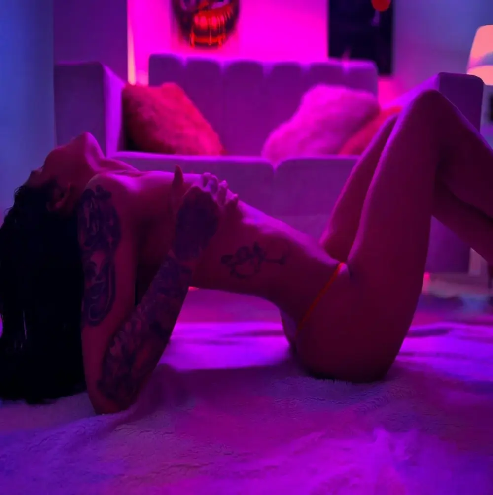 Skinny_slut_Nasty