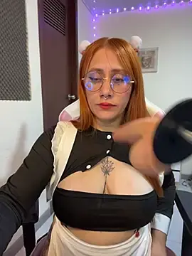 Stripchat Live Sex of Luna_Paris_