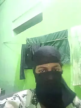 Stripchat Live Sex Cam of tamil_teengirl22