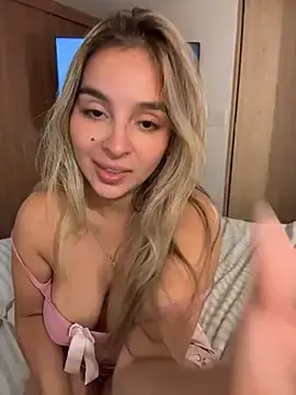 Stripchat Live Sex of oriana_zoeee