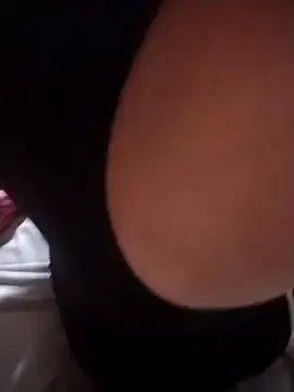 Stripchat Live Sex Cam of Leoysagitario10