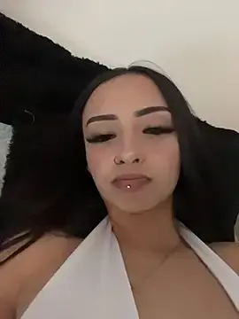 Stripchat Watch Live Sex Cams of antonellariva_