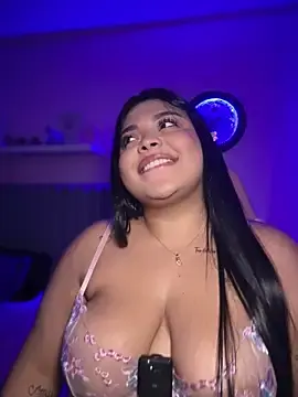Stripchat Adult Webcams of Emily_Cooper7