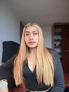 Stripchat Live Sex Cam of _Danna