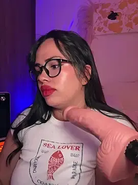 Stripchat Free Porn Cam of andra_rose