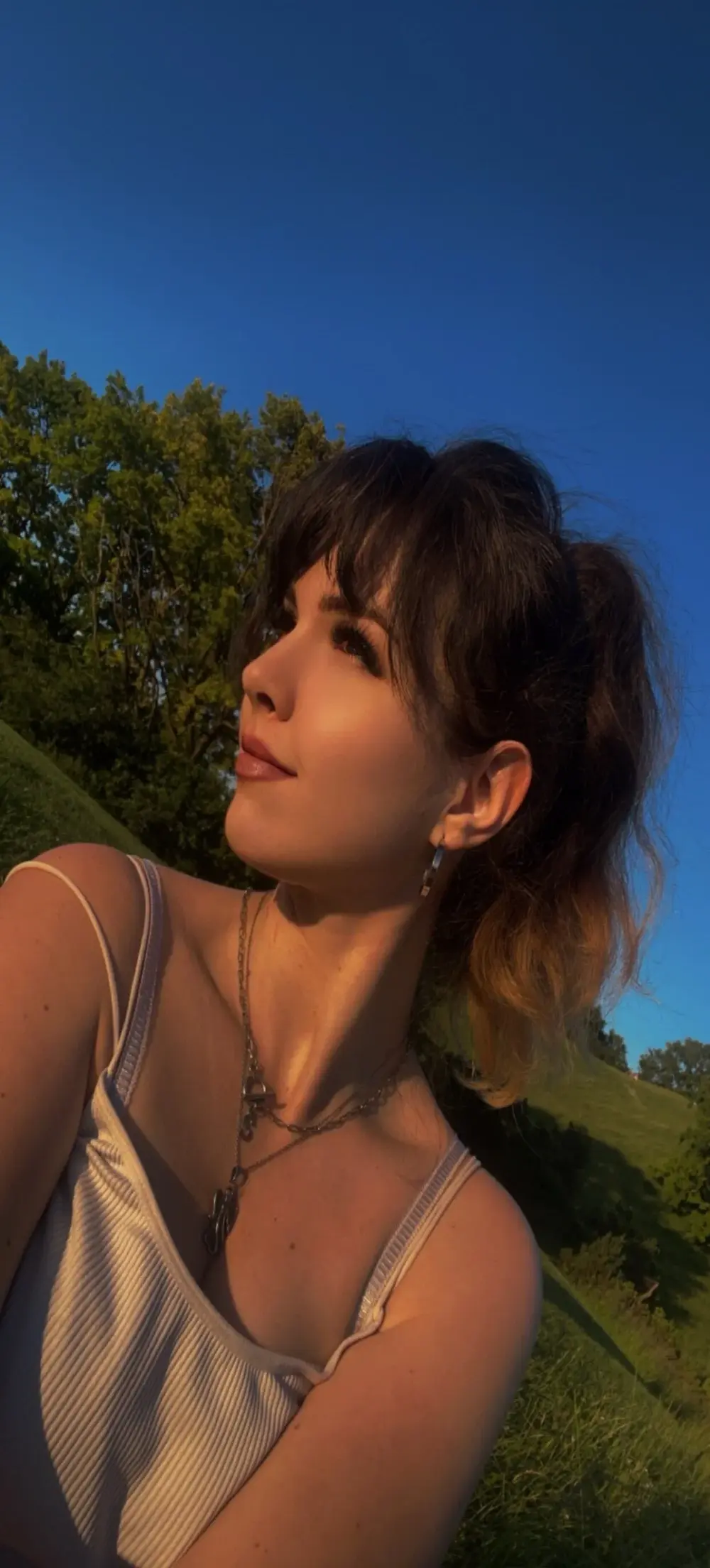 Daisy_Lowe