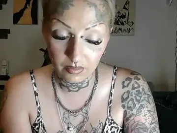Stripchat Free Live Porn of RoxxyInk