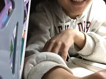Stripchat Free Porn Cam of hypekittyboy
