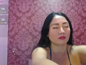 Stripchat Live Sex Cam of juliana_diaz