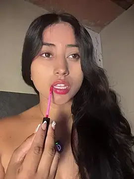 Stripchat Sex Cam of Valentinne_z
