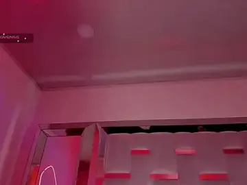 Stripchat Free Live Porn of Sara_Foxx1
