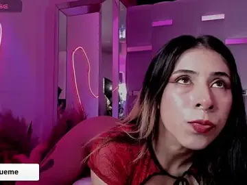 Stripchat Free Porn Cam of Sara_Foxx1