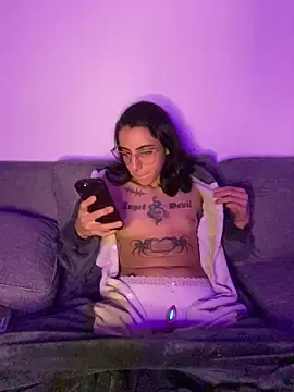 Stripchat Sex Chat of Poison_Ivy_29