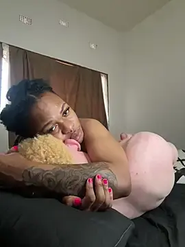 Stripchat Watch Live Sex Cams of BonnyMolhada