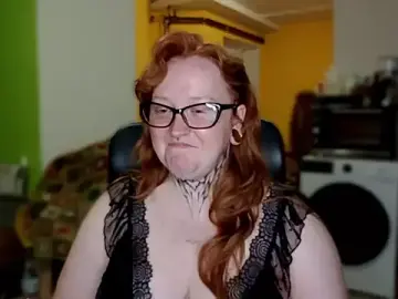 Stripchat Sex Chat of CURVYSAKURA