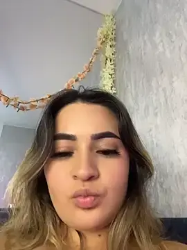 Stripchat Best live sex cam show of Antonella_Julieta