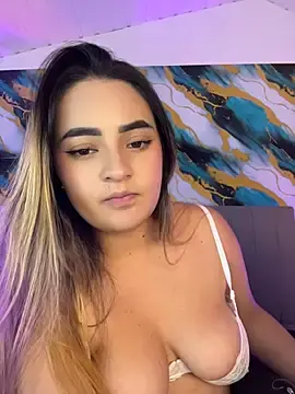 Stripchat Nude Webcam of Antonella_Julieta