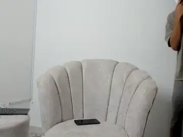 Stripchat Free Porn Cam of stiven_cum2