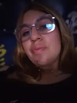 Stripchat Watch Live Sex Cams of Lola_scott