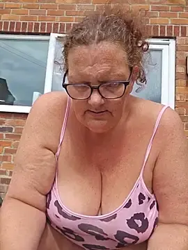 Stripchat Free Live Porn of MissQueenBeex