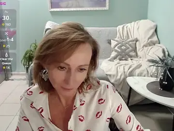 Stripchat Best live sex cam show of HornyMilf_777