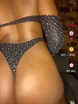 Stripchat Live Sex of SP1CY_MOMMY