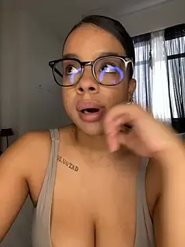 Stripchat Watch Live Sex Cams of trianawhite