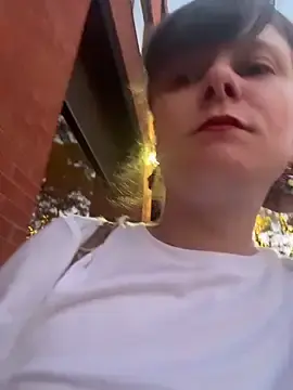Stripchat Live Sex Cam of mango-kitty