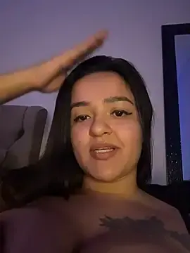 Stripchat Live Sex Cam of Manu_2002_