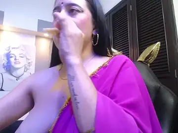 Stripchat Adult Video Chat of _tamara_priya_