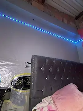 Stripchat Watch Live Sex Cams of Emili_candy