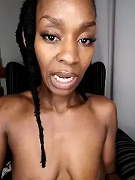 Stripchat Adult Webcam of chocolatehotwife