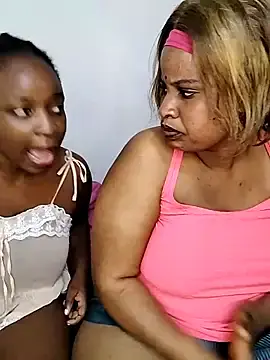 Stripchat Best live sex cam show of JuicyHoney_01