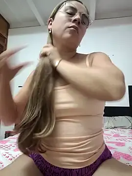Stripchat Adult Webcam of selena_gomez2