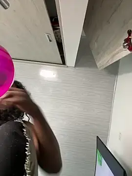 Stripchat Best Webcam of Bustykeyla