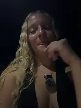 Stripchat Live Sex Cam of Sophie_cute06
