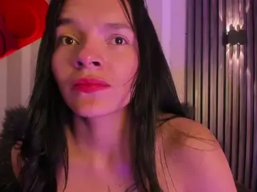 Stripchat Live Sex Cam of _shantal_smith