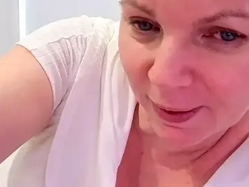 Stripchat Nude Webcam of l4dyc4pricorn76