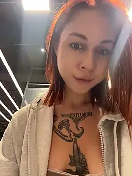 Stripchat Nude Webcam of RosieSecret