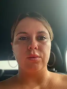 Stripchat Watch Live Sex Cams of Samantha_official