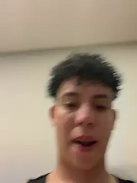 Stripchat Sex Cam of yoursexyjose