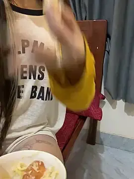 Stripchat Free Porn Cam of Quynhbabysexy