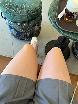 Stripchat Sex Cam of Meii-meyy