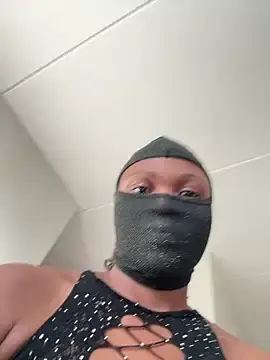 Stripchat Sex Cam of StupidNaturalPhatBooty_