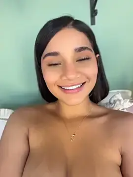 Stripchat Nude Webcam of AlessiaVallmont